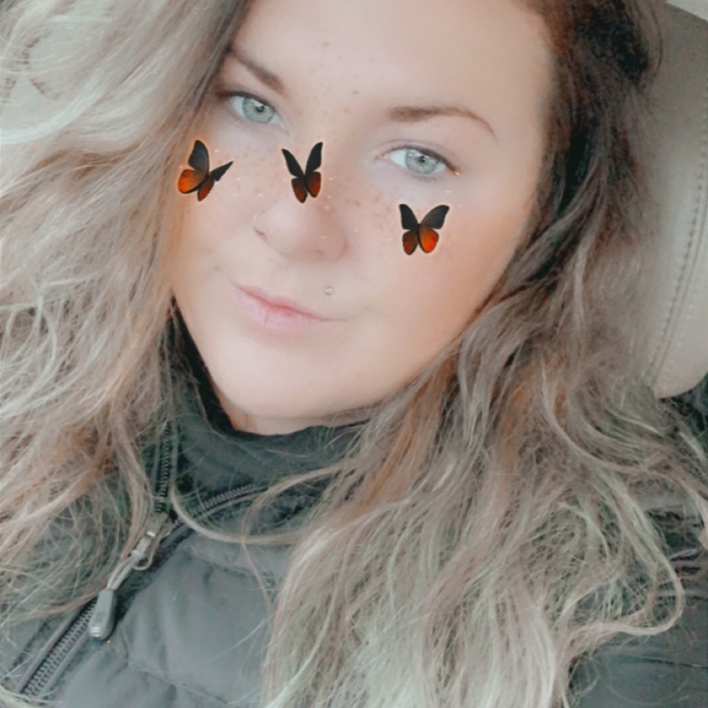 Meet your Posher, Cassie